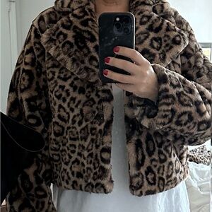 Current Air Felina faux fur leopard short coat